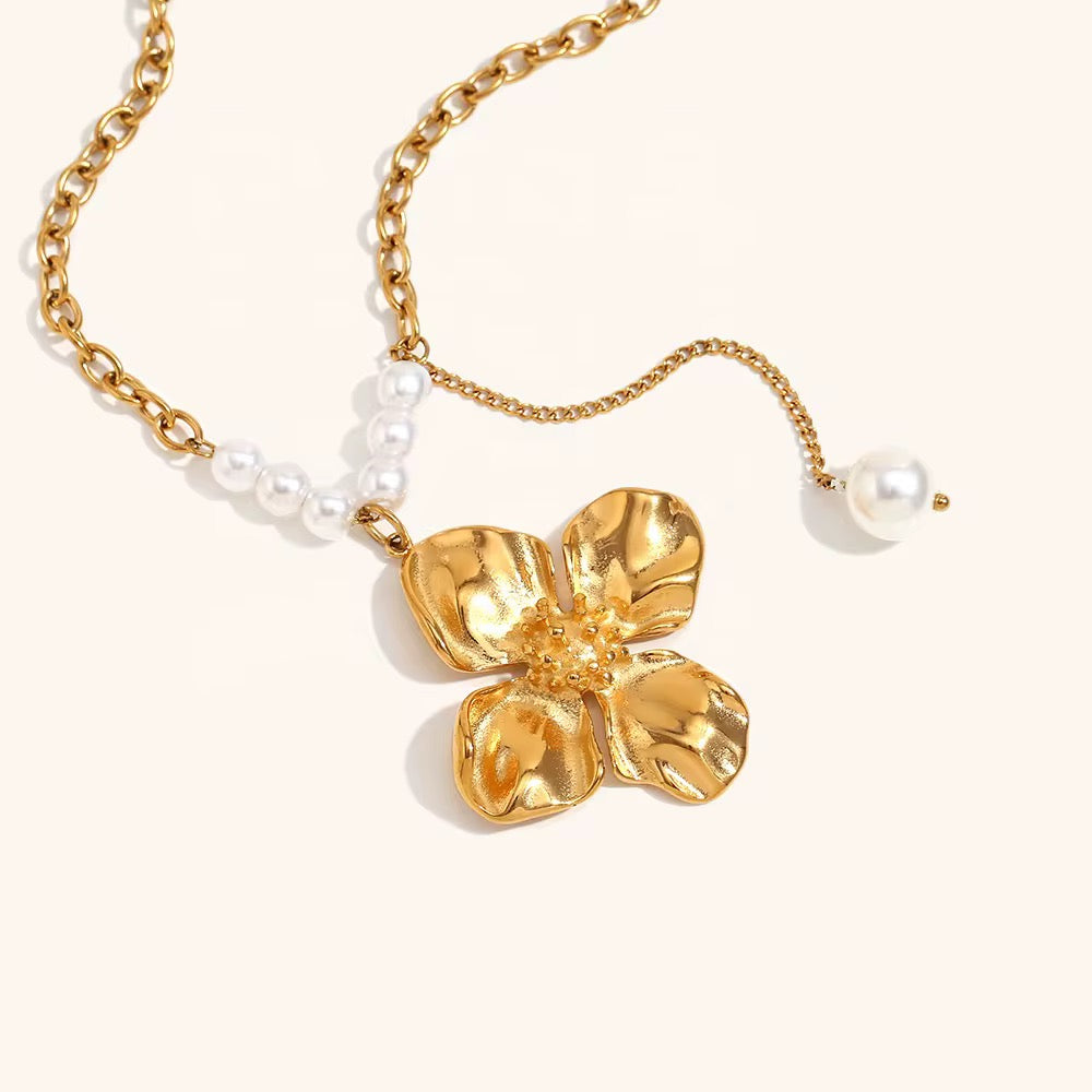 Collana WHITE FLOWER